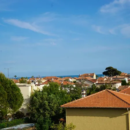 Appartamento With Terrace Close To Beaches *