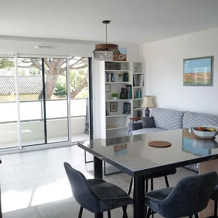 With Terrace Close To Beaches Cagnes-sur-Mer